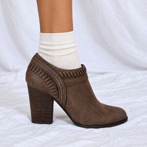 Vintage Y2K 90s Brown Faux Leather Look Round Toe Ankle Boots Heels Size 6